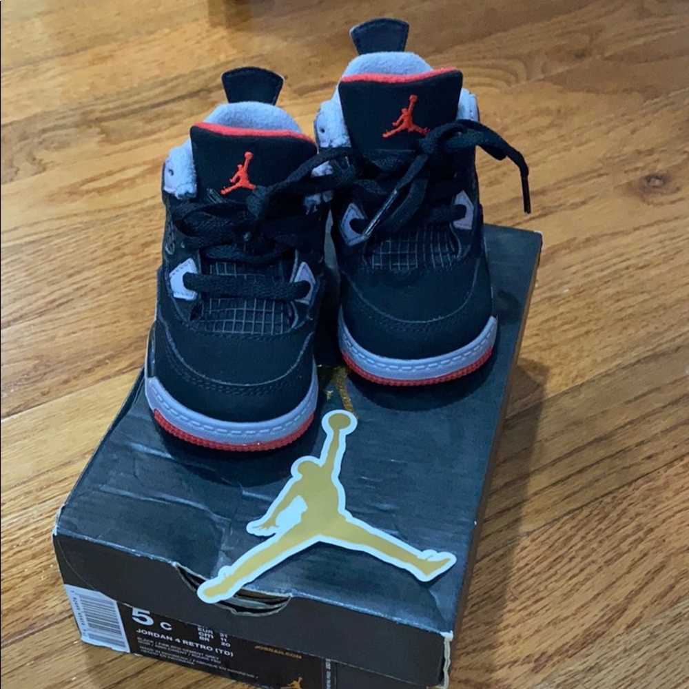 Jordan 4 Retro Cement